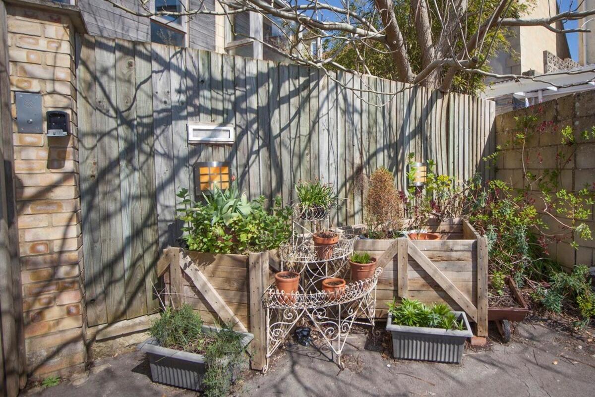 ※ Relaxing Home- Parking & Gorgeous Gardens Bath Dış mekan fotoğraf